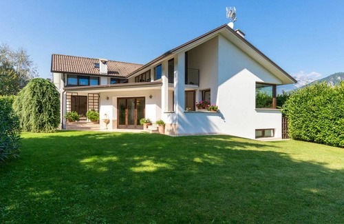Delebio Other | 200 m² Accommodation ∙ 3 bedrooms ∙ 6 guests