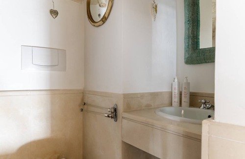 Ostuni Historic Centre Apartment | 200 m² Apartment ∙ 3 bedrooms ∙ 5 guests