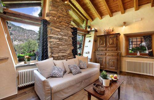 Grand Haury Ski Chalet | 200 m² Chalet ∙ 4 bedrooms ∙ 10 guests