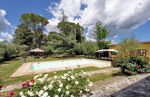 Mogliano House | 200 m² House ∙ 2 bedrooms ∙ 4 guests