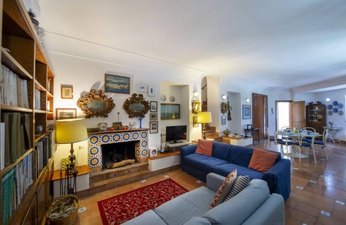 Positano Villa | 200 m² Villa ∙ 4 bedrooms ∙ 6 guests