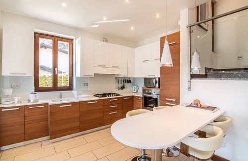 Naggio Villa | 200 m² Villa ∙ 5 bedrooms ∙ 9 guests