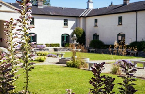 Enniskillen Apartment | 209 m² Apartment ∙ 4 bedrooms ∙ 10 guests