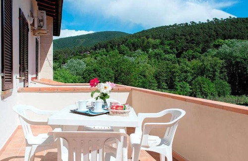 Santa Maria del Giudice House | 23 m² House ∙ 4 guests