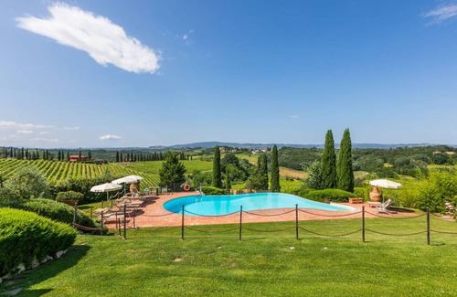 Certaldo Other | 250 m² Accommodation ∙ 3 bedrooms ∙ 8 guests