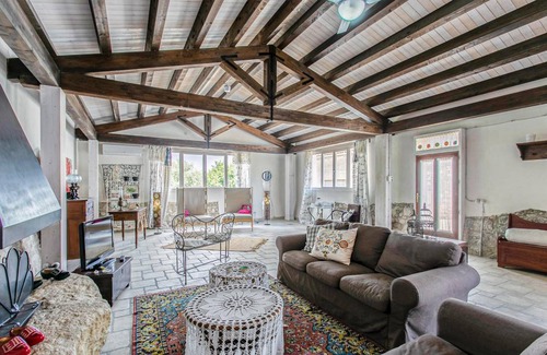 Rosolini House | 250 m² Maisonette ∙ 6 bedrooms ∙ 15 guests