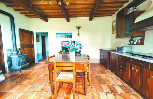 Monterosso Apartment | 3-bedroom apartment in lovely Felcine with WiFi