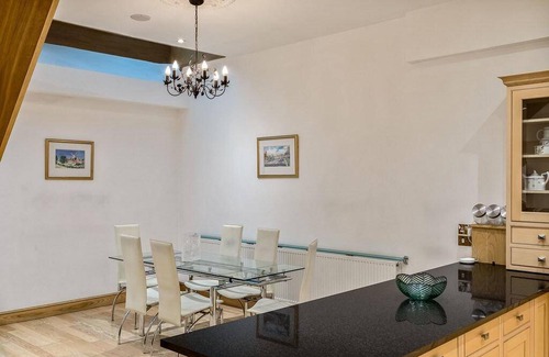 Kensington House | 325 m² House ∙ 5 bedrooms ∙ 12 guests