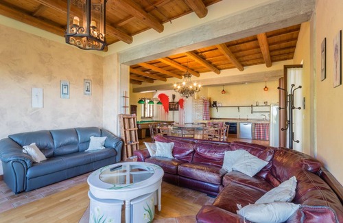 Campofilone Villa | 330 m² Villa ∙ 6 bedrooms ∙ 12 guests