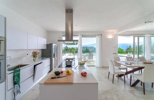 Acqualagna House | 350 m² House ∙ 4 bedrooms ∙ 8 guests