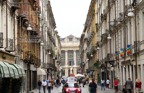 Roman Quarter Apartment | 36 m² Apartment ∙ 127 guests