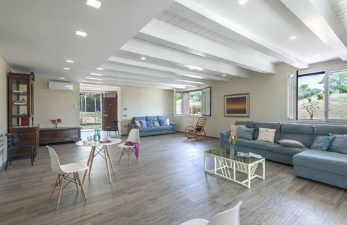 Colli al Metauro House | 370 m² House ∙ 7 bedrooms ∙ 13 guests