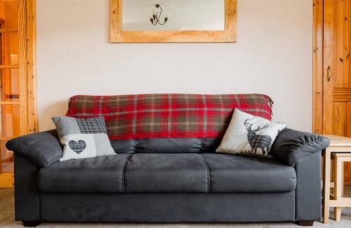 Innerleithen House | 3BD House Fantastic Mountain views Innerleithen
