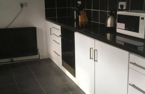 Kidderminster Apartment | 40 m² Apartment ∙ 1 bedroom ∙ 3 guests