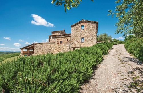 Lilliano House | 400 m² House ∙ 5 bedrooms ∙ 10 guests