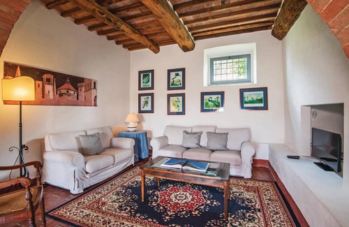 Lilliano House | 400 m² House ∙ 5 bedrooms ∙ 10 guests