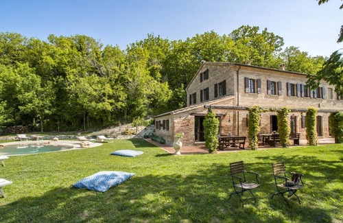 Montefelcino Villa | 400 m² Villa ∙ 6 bedrooms ∙ 13 guests