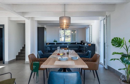 SantʼAngelo in Pontano House | 440 m² House ∙ 8 bedrooms ∙ 16 guests