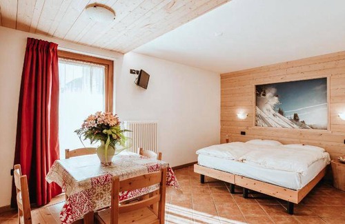 Mezzana Apartment | 45 m² Serviced apartment ∙ 2 bedrooms ∙ 10 guests