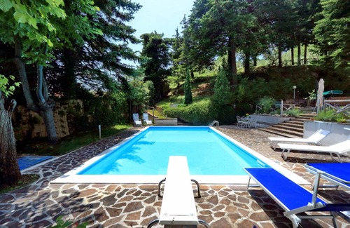 Serripola House | 450 m² House ∙ 5 bedrooms ∙ 12 guests