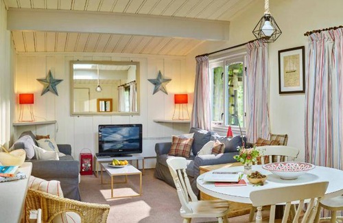 Port of Menteith Resort | 50 m² Resort ∙ 5 bedrooms ∙ 10 guests