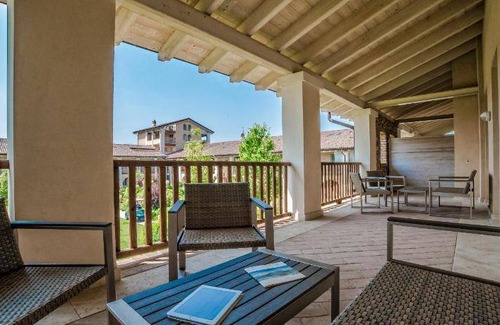 Pozzolengo Apartment | 50 m² Serviced apartment ∙ 4 guests
