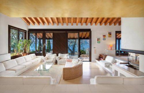 Porto Villa | 500 m² Villa ∙ 5 bedrooms ∙ 11 guests