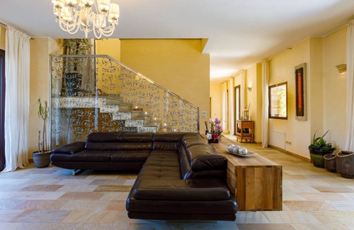 Rimini Villa | 500 m² Villa ∙ 4 bedrooms ∙ 8 guests