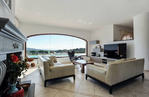 Castellaccio Villa | 500 m² Villa ∙ 4 bedrooms ∙ 6 guests