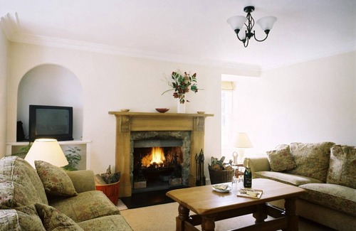Grantown-on-Spey House | 550 m² House ∙ 7 bedrooms ∙ 13 guests