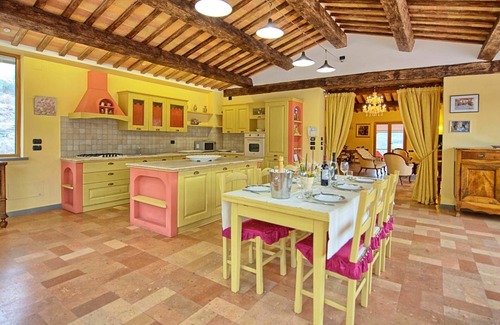 Gubbio Villa | 600 m² Villa ∙ 5 bedrooms ∙ 10 guests
