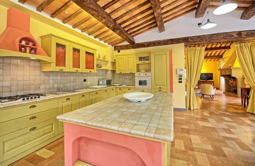 Gubbio Villa | 600 m² Villa ∙ 5 bedrooms ∙ 10 guests