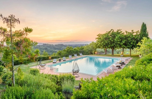 San Miniato Villa | 600 m² Villa ∙ 5 bedrooms ∙ 10 guests