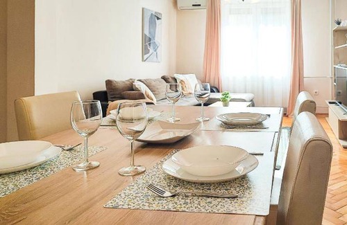 Novi Sad Apartment | 65 m² Apartment ∙ 2 bedrooms ∙ 4 guests