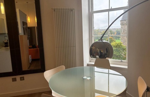 Laurieston Apartment | 67 m² Apartment ∙ 1 bedroom ∙ 3 guests