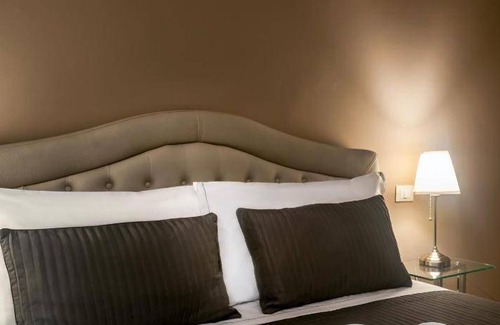 Savena Apartment | 69 m² Apartment ∙ 1 bedroom ∙ 2 guests