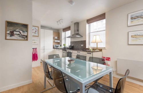 Newington Apartment | 69 m² Apartment ∙ 2 bedrooms ∙ 4 guests