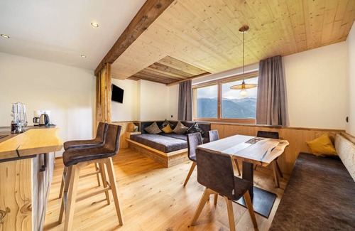 Naturno Apartment | 70 m² Apartment ∙ 2 bedrooms ∙ 8 guests