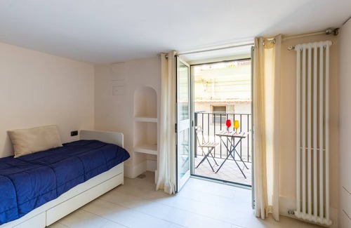 Chiaia Apartment | 70 m² Apartment ∙ 2 bedrooms ∙ 6 guests
