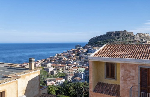 Castelsardo Historic Centre Apartment | 70 m² Apartment ∙ 2 bedrooms ∙ 4 guests
