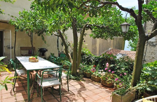Formia House | 70 m² House ∙ 2 bedrooms ∙ 5 guests