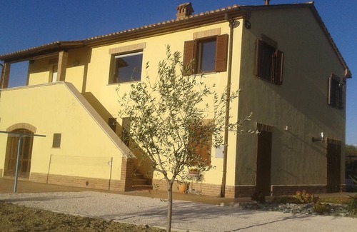 San Costanzo Apartment | 72 m² Apartment ∙ 2 bedrooms ∙ 4 guests