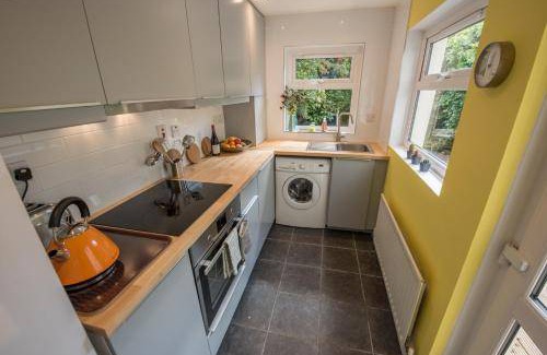 Holywood House | 74 m² House ∙ 2 bedrooms ∙ 4 guests