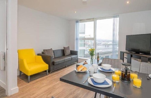 Belfast City Centre Apartment | 75 m² Apartment ∙ 2 bedrooms ∙ 127 guests