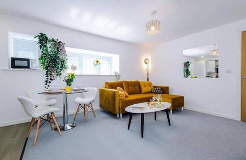 Leeds Apartment | 75 m² Apartment ∙ 2 bedrooms ∙ 5 guests