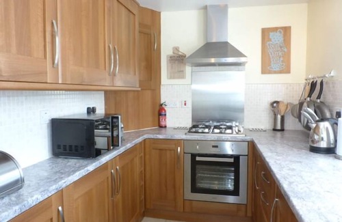 Murthly Apartment | 8 CATHEDRAL STREET, pet friendly, with a garden in Dunkeld