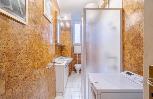 San Donato - Campidoglio Apartment | 80 m² Apartment ∙ 1 bedroom ∙ 4 guests