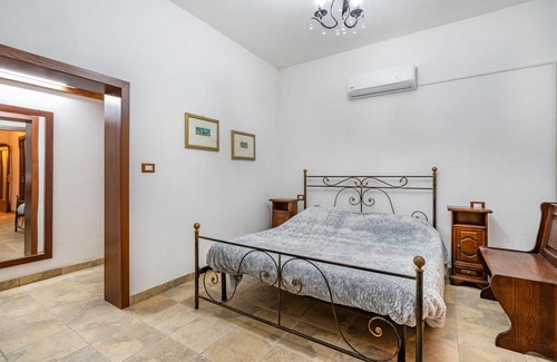 Morro dʼOro House | 80 m² House ∙ 2 bedrooms ∙ 4 guests