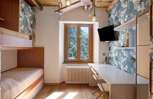 Chiesa in Valmalenco Apartment | 80 m² Apartment ∙ 2 bedrooms ∙ 7 guests