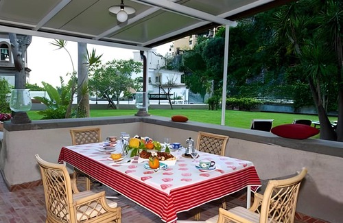 Positano City Centre Apartment | 80 m² Serviced apartment ∙ 2 bedrooms ∙ 7 guests